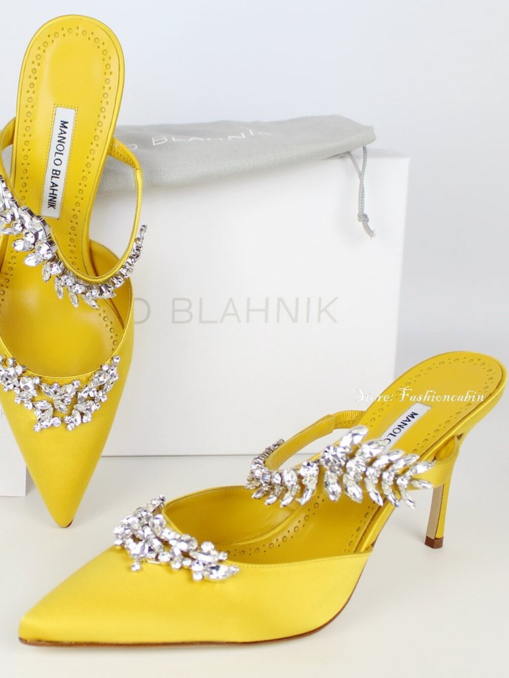 NEW Manolo Blahnik Lurum 90 Embellished Satin Mules Yellow EU 42